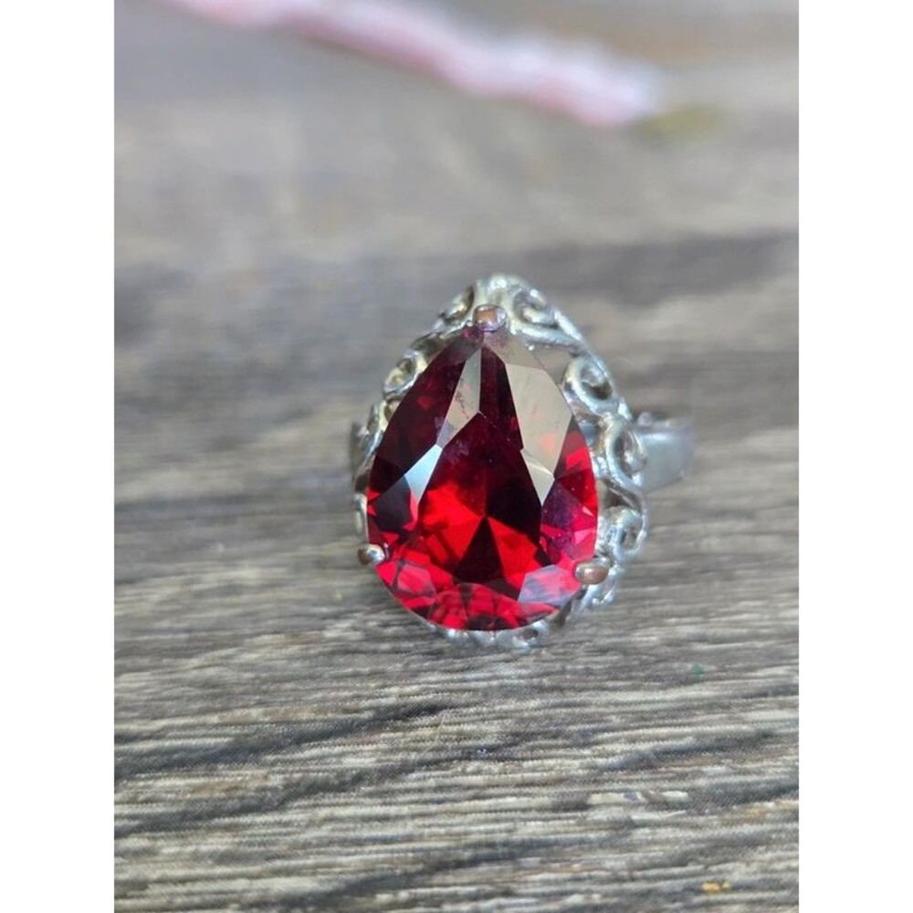 Vintage style (because it is) crystal ring